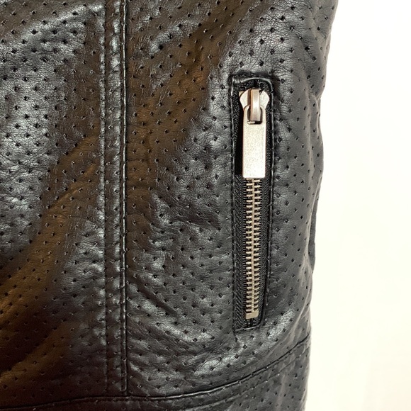 Nevada Faux Leather Style Vest Jacket - Picture 5 of 9